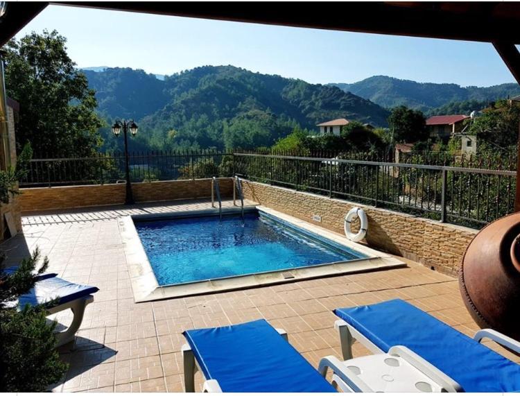 The Love Holiday House Tris Elies ภายนอก รูปภาพ